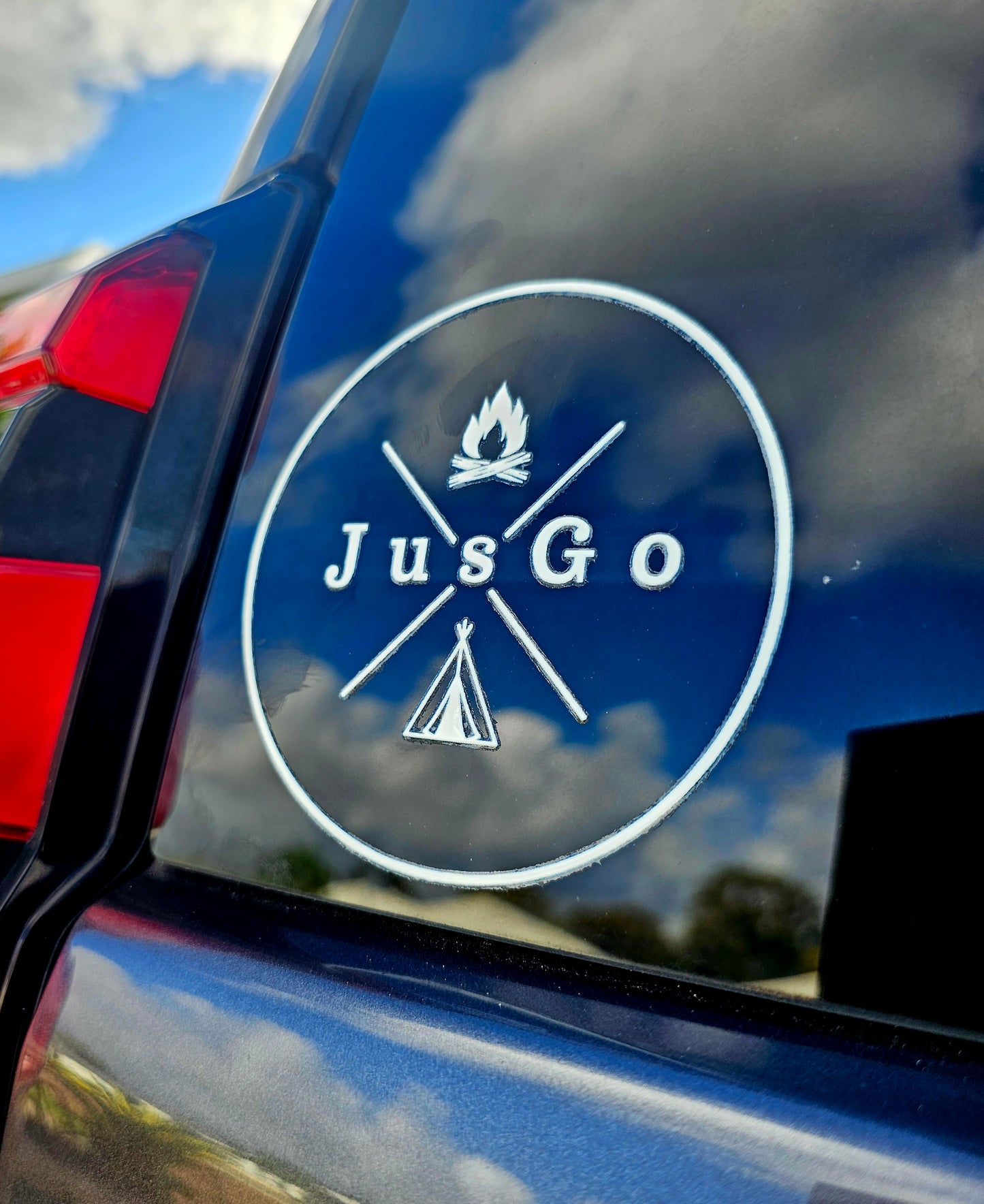 JusGo UV & Heat-Resistant Round Sticker (10cm)